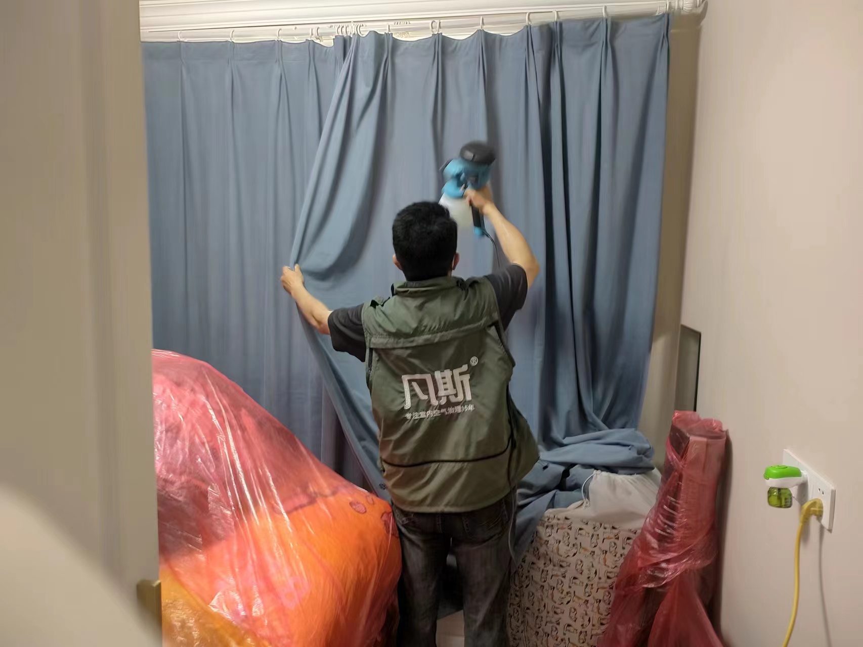 如何選擇全屋定制的板材，才能讓室內(nèi)甲醛含量最低
